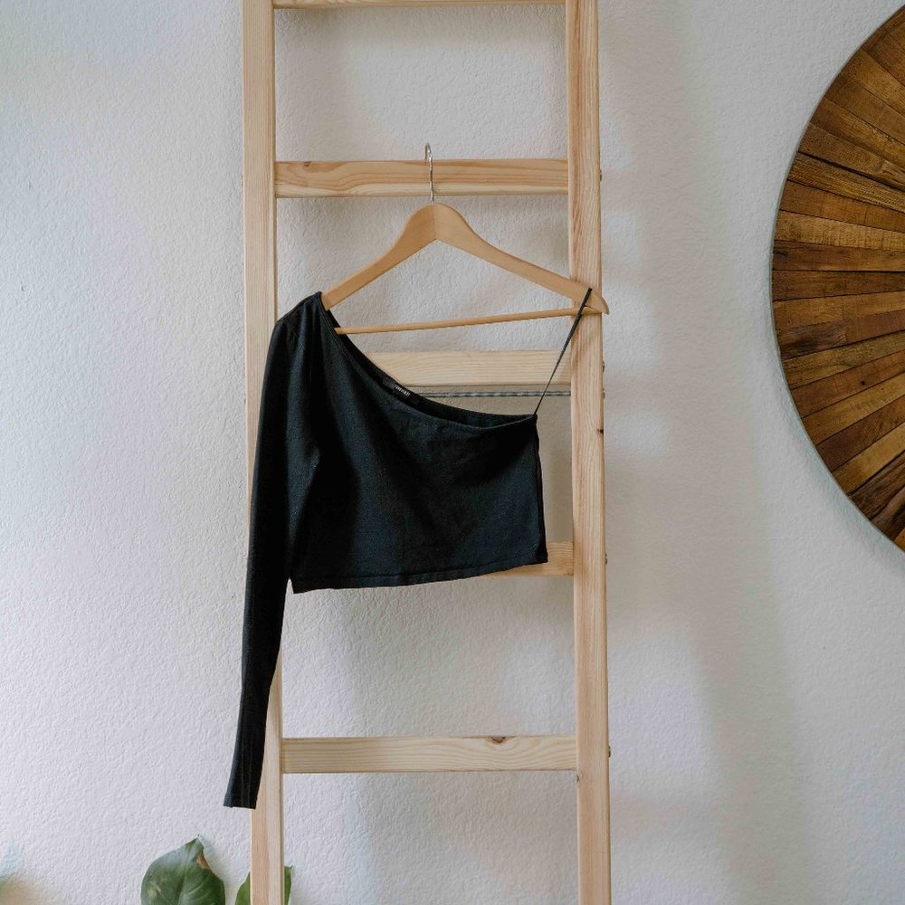 Forever 21 Black Cropped Asymmetrical One Arm Top